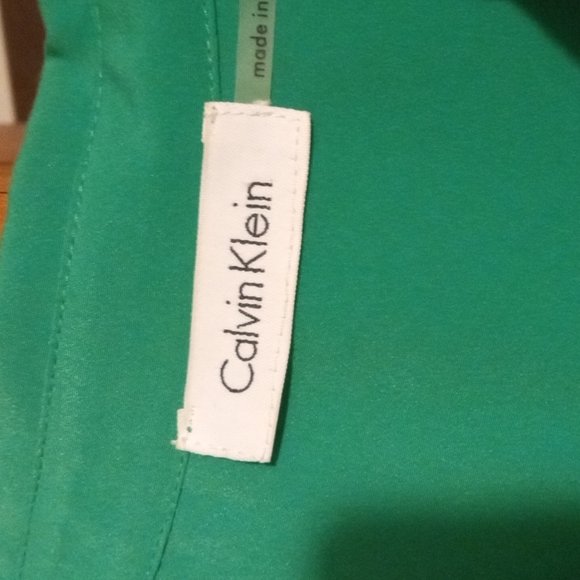 Green, sleeveless dressy casual top from Calvin Klein - Picture 3 of 4